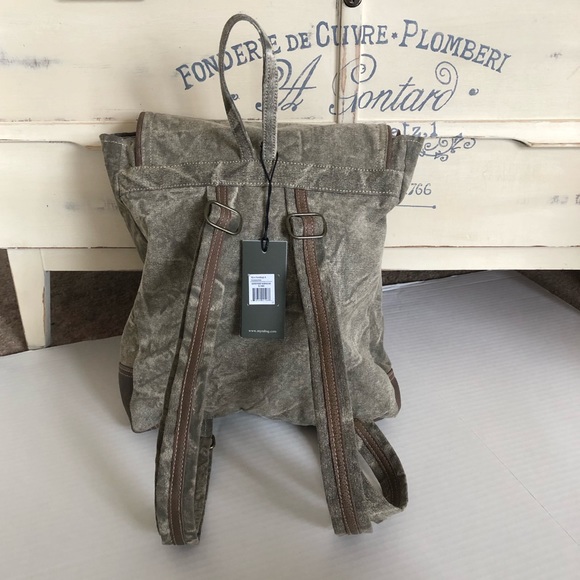 Myra bag backpack Vintage theme up-cycled material - Picture 4 of 7
